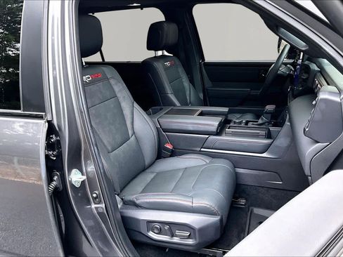 Used 2024 Toyota Sequoia TRD Pro AWD/4WD image 9
