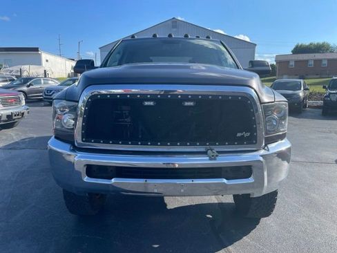 Used 2015 RAM 2500 Tradesman w/ Chrome Appearance Group AWD/4WD image 3