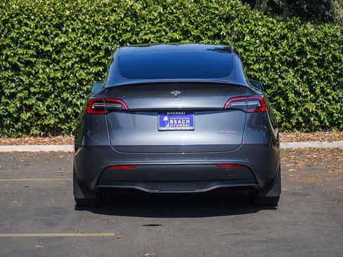 Used 2022 Tesla Model Y Performance AWD/4WD image 5