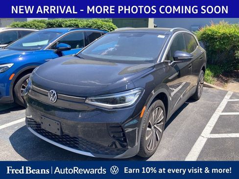 Used 2023 Volkswagen ID.4 Pro S Plus AWD/4WD image 3