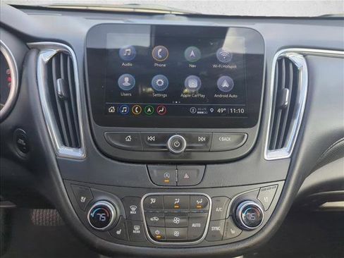 Used 2024 Chevrolet Malibu LT image 16