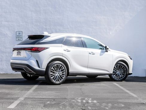 Used 2024 Lexus RX 350 w/ Convenience Package AWD/4WD image 4