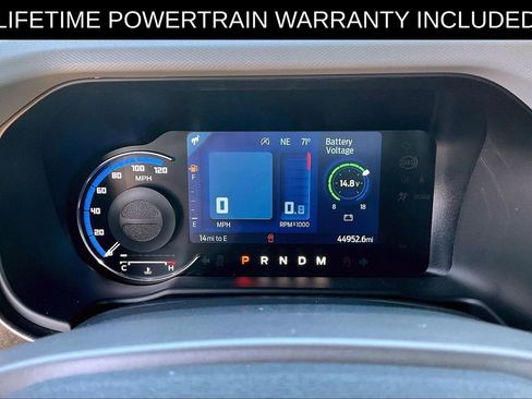 Used 2023 Ford Bronco Badlands image 26