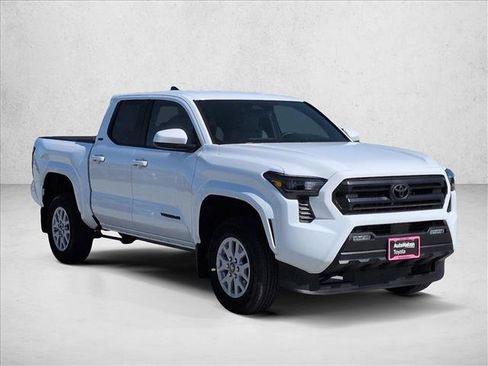 New 2026 Toyota Tacoma SR5 AWD/4WD image 7