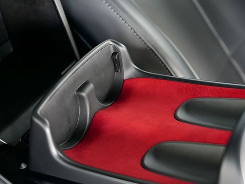 Used 2023 Mercedes-Benz Maybach GLS 600 4MATIC image 28