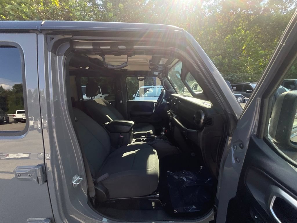 Used 2020 Jeep Gladiator Sport w/ Quick Order Package 24S AWD/4WD image 22