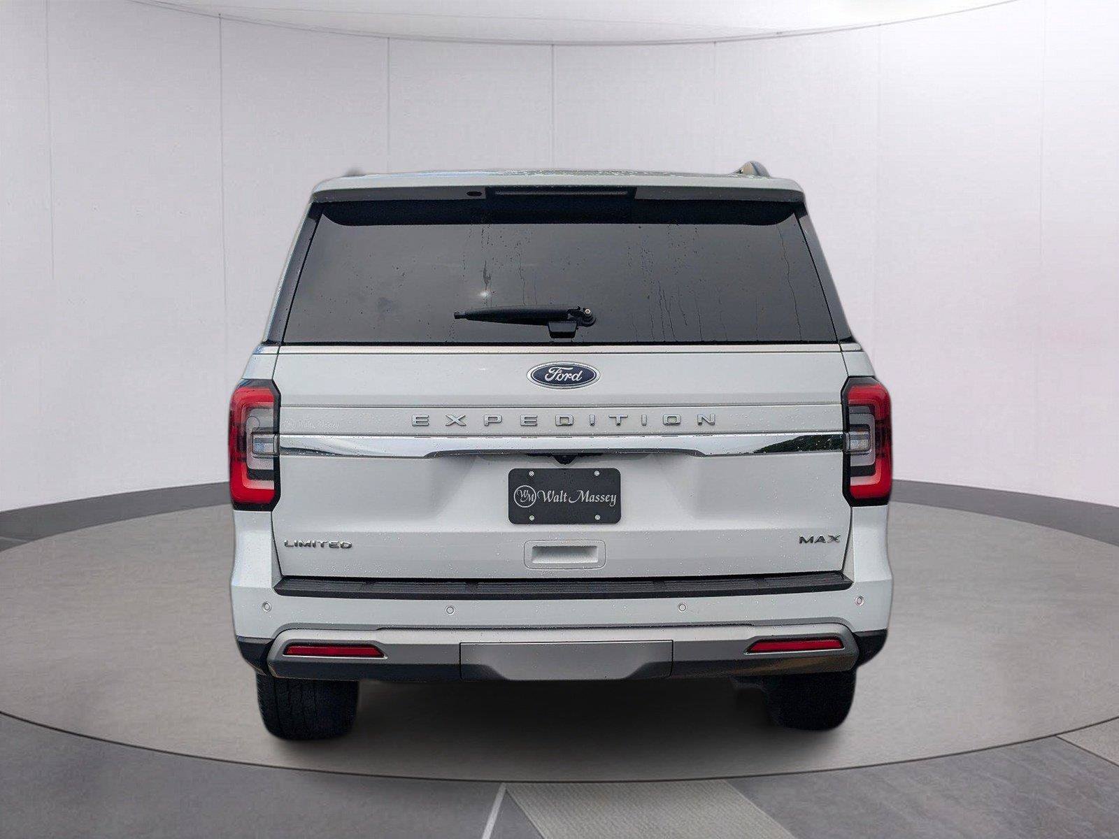 Used 2024 Ford Expedition Max Limited AWD/4WD image 4