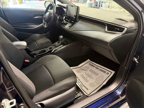 Used 2022 Toyota Corolla SE w/ SE Premium Package FWD image 28
