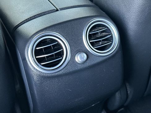 Used 2018 Mercedes-Benz GLC 300 image 13