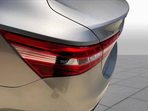 Used 2013 Toyota Avalon XLE FWD image 27