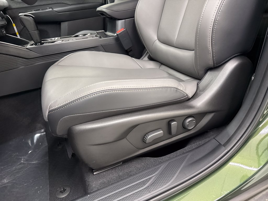New 2026 Subaru Outback Limited AWD/4WD image 12