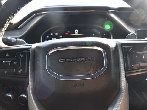 Certified 2025 GMC Sierra 1500 Denali image 18