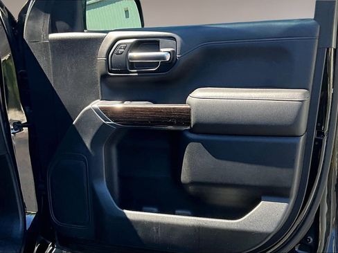 Used 2019 GMC Sierra 1500 SLE image 29