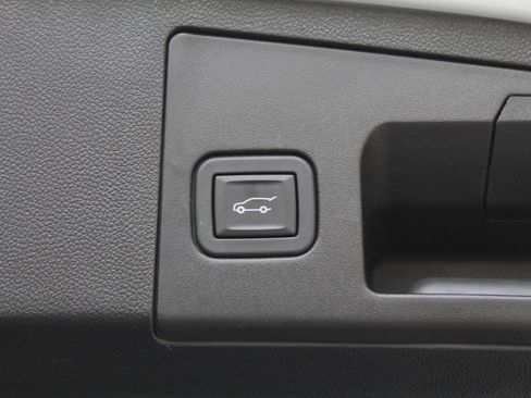 Used 2024 Cadillac XT4 Premium Luxury AWD/4WD image 39