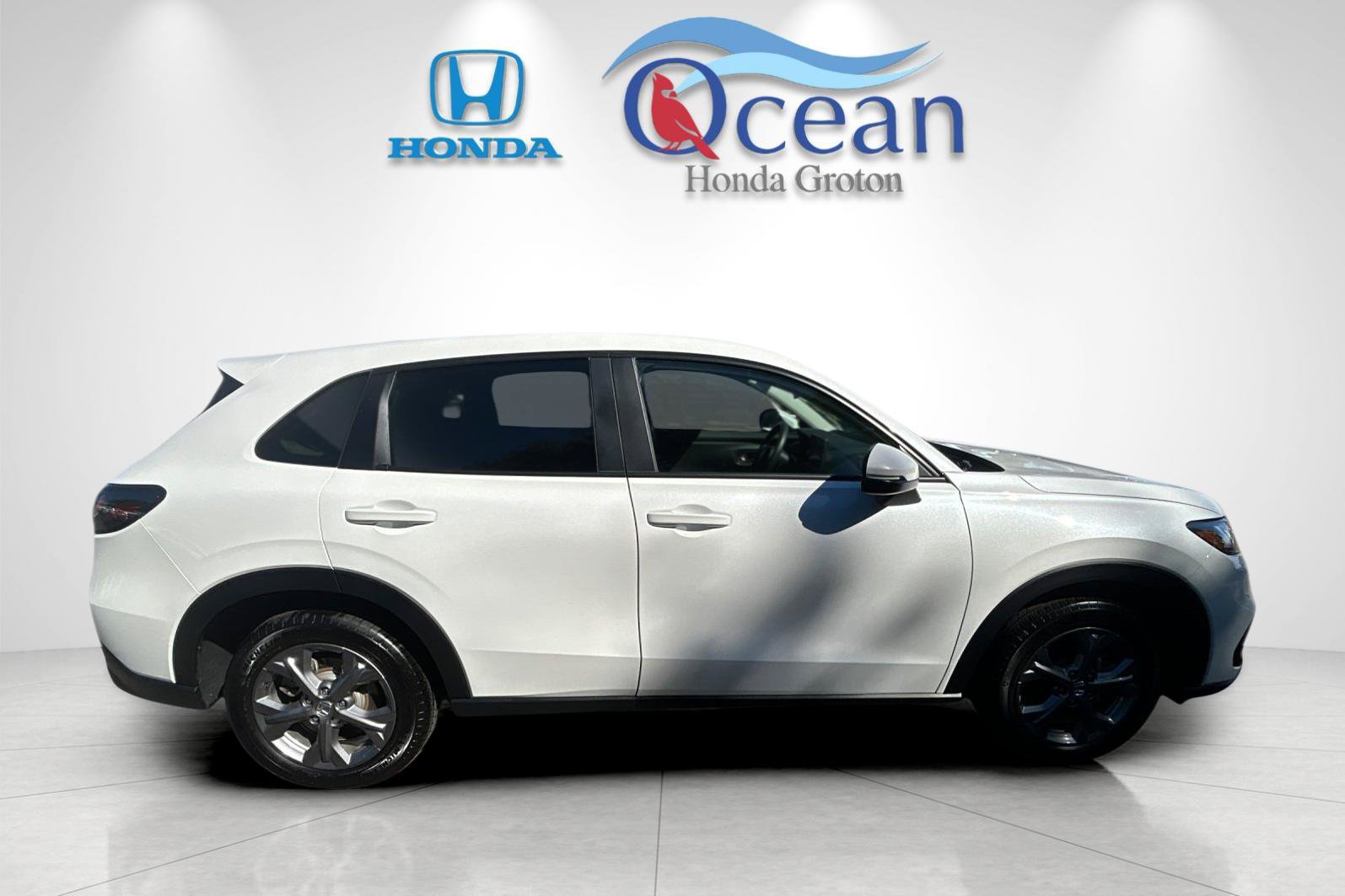 Used 2026 Honda HR-V LX image 2