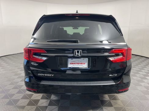 Certified 2024 Honda Odyssey Elite image 16