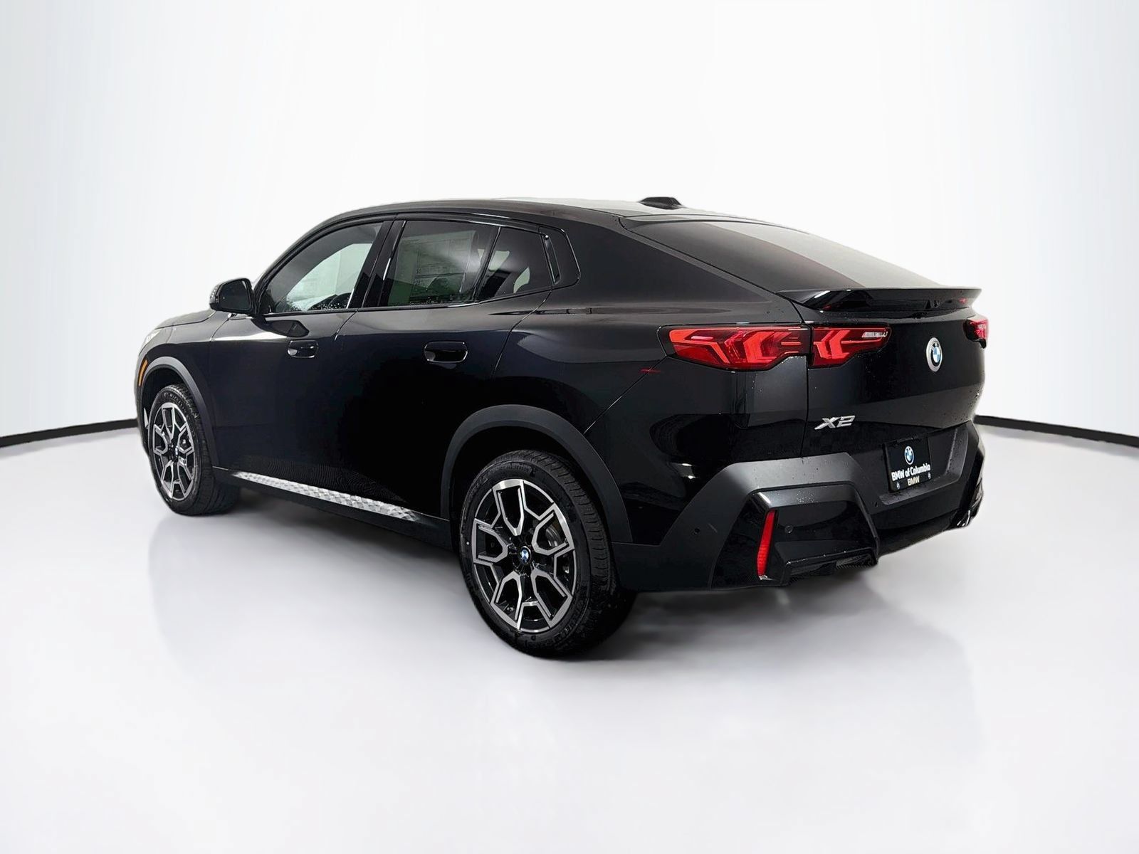 New 2026 BMW X2 xDrive28i w/ Technology Package AWD/4WD image 5