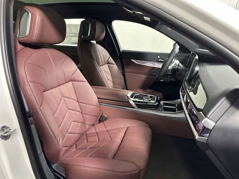 New 2026 BMW 740i xDrive w/ Executive Package image 20
