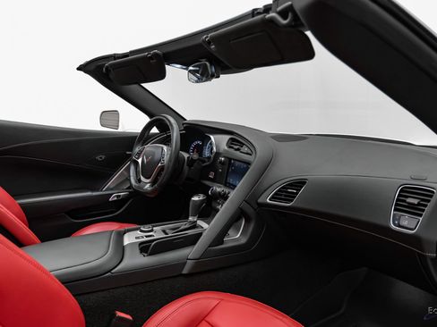 Used 2016 Chevrolet Corvette Stingray Coupe w/ Carbon Flash Badge Package RWD image 53