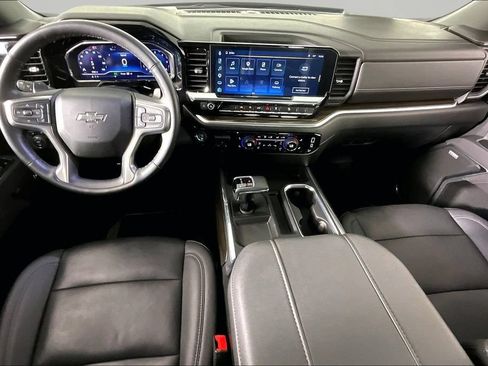 Certified 2025 Chevrolet Silverado 1500 RST w/ Z71 Off-Road Package AWD/4WD image 8