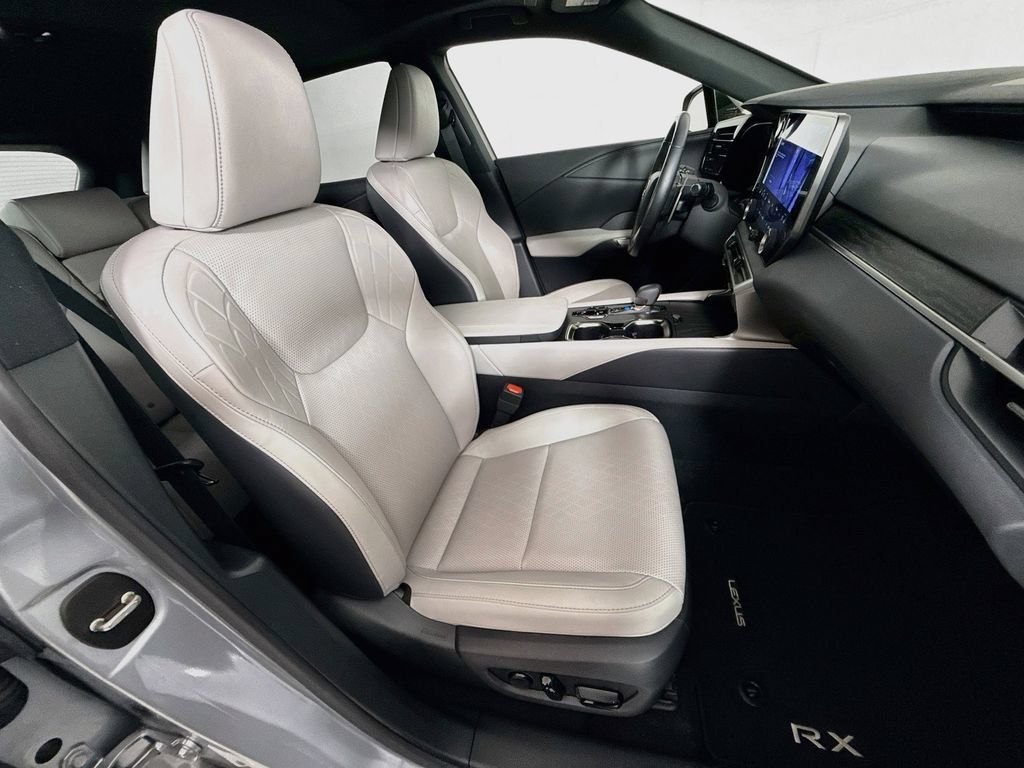 Certified 2025 Lexus RX 350 Premium Plus w/ Accessory Package (Z1) FWD image 29