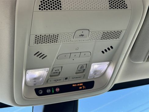 Used 2020 Cadillac XT5 Premium Luxury image 19