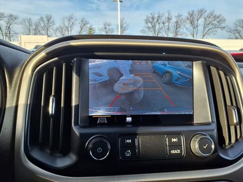 Certified 2022 GMC Canyon Denali image 17