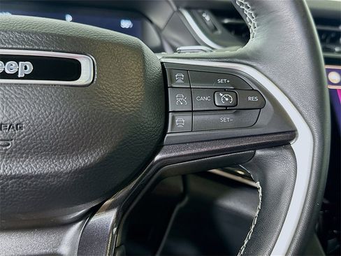 Used 2022 Jeep Grand Cherokee Altitude image 18