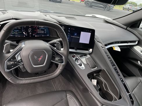 Certified 2024 Chevrolet Corvette Stingray Convertible w/ Z51 Performance Package image 18