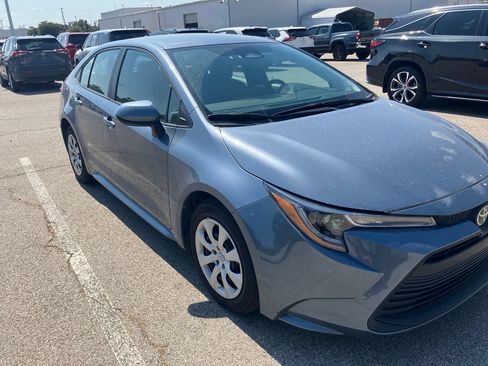 Used 2024 Toyota Corolla LE FWD image 3