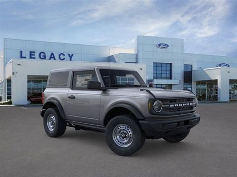 New 2025 Ford Bronco 2-Door image 7