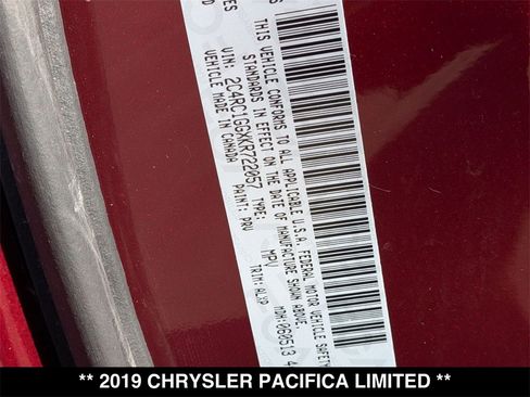 Used 2019 Chrysler Pacifica Limited w/ Advanced Safetytec Group image 31