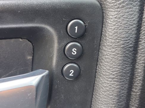 Used 2019 RAM 3500 Laramie image 28