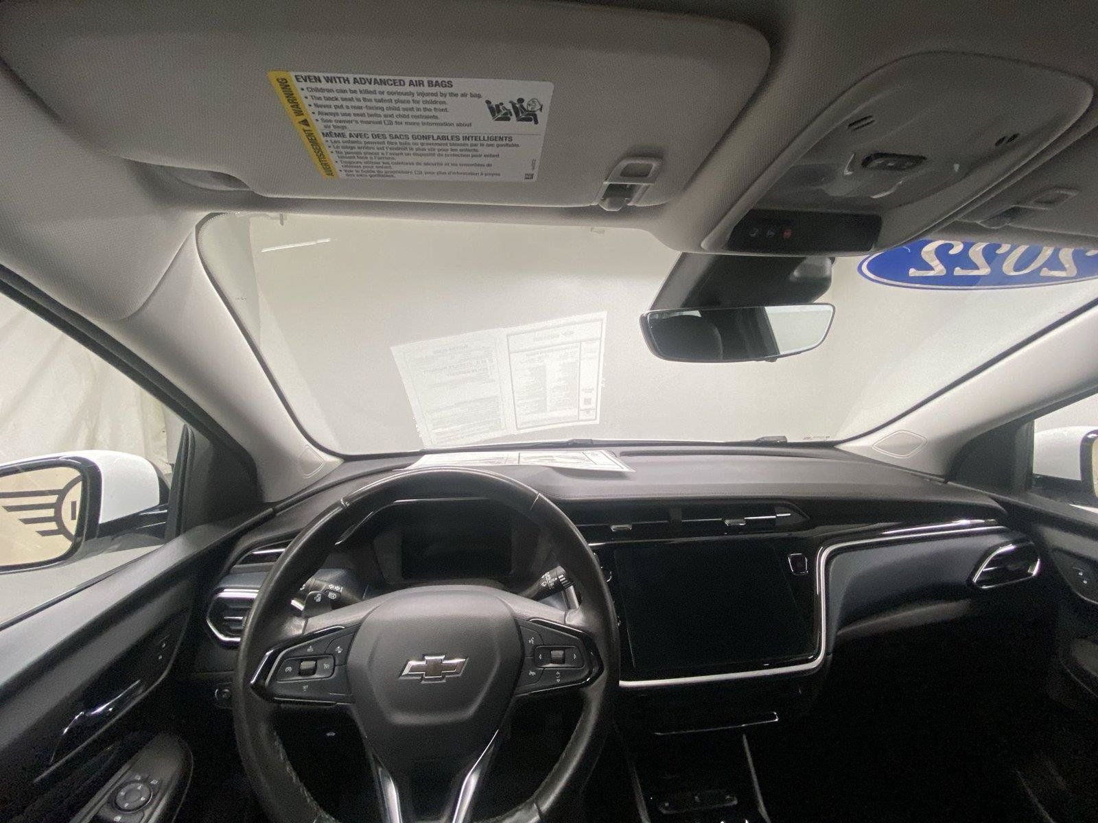 Used 2022 Chevrolet Bolt EUV Premier FWD image 29