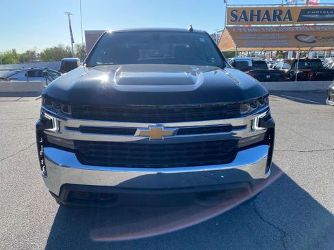 Used 2021 Chevrolet Silverado 1500 LT AWD/4WD image 2