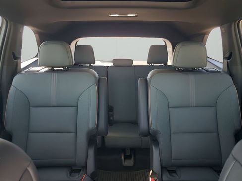 New 2026 GMC Acadia AT4 w/ Luxury Package image 39