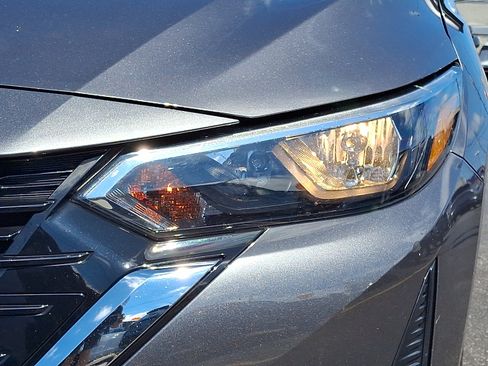 Used 2025 Nissan Sentra S FWD image 10