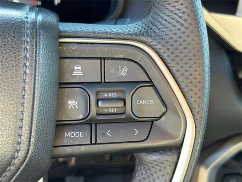 Used 2025 Toyota Tundra Limited image 25