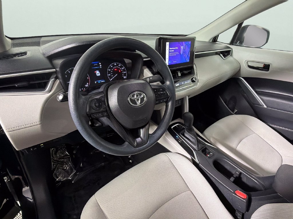 Used 2023 Toyota Corolla Cross L FWD image 18