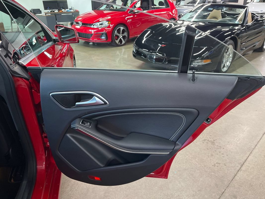 Used 2014 Mercedes-Benz CLA 250 image 45