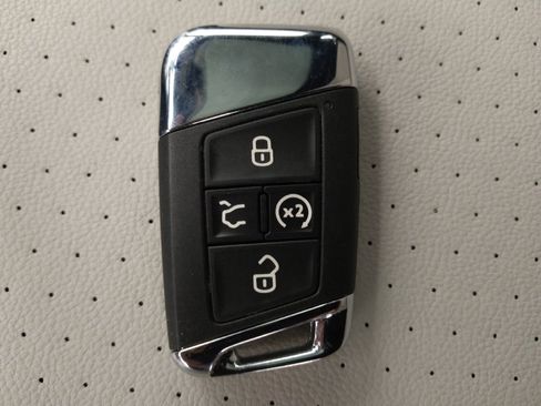 Used 2020 Volkswagen Jetta S image 32