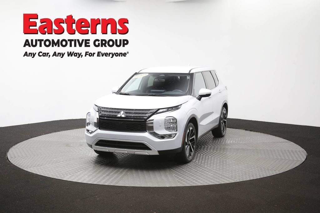 Used 2024 Mitsubishi Outlander SE AWD/4WD image 57