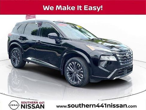 Certified 2024 Nissan Rogue Platinum w/ Platinum Premium Package FWD image 1