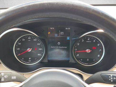 Used 2021 Mercedes-Benz GLC 300 image 8
