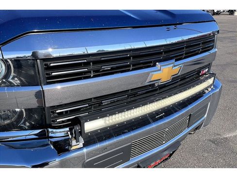Used 2016 Chevrolet Silverado 3500 LT w/ LT Convenience Package AWD/4WD image 31