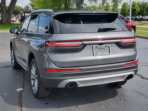 Used 2022 Lincoln Corsair AWD w/ Premium Package image 3