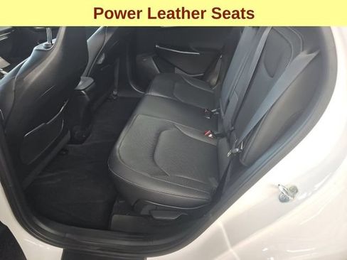 Used 2023 Kia EV6 Wind w/ Wind Technology Package AWD/4WD image 11