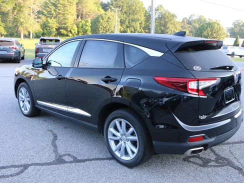 Used 2024 Acura RDX SH-AWD image 3
