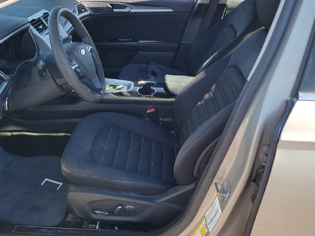 Used 2015 Ford Fusion SE FWD image 6