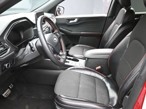 Used 2024 Ford Escape ST-Line image 15
